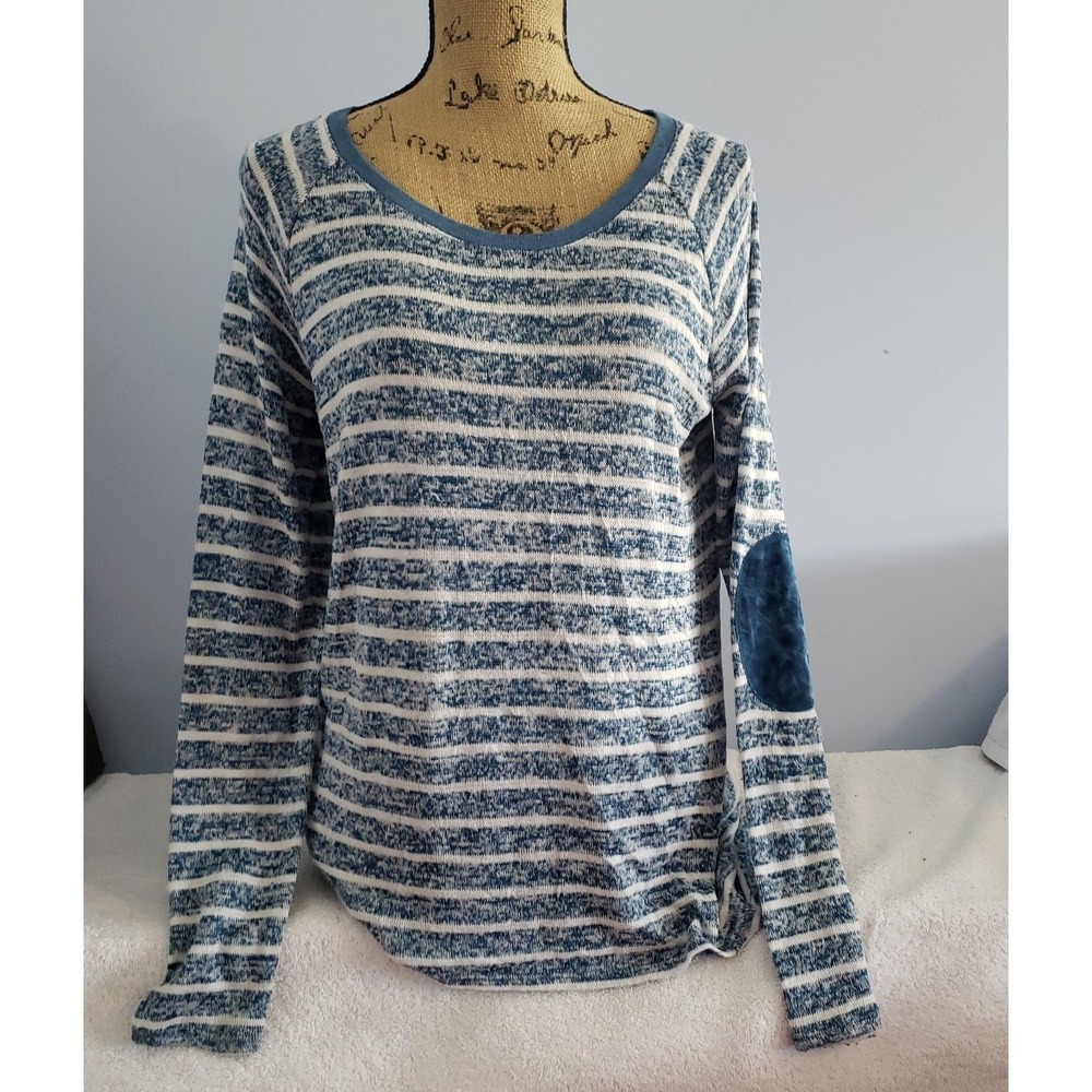 Cato Womans Long Sleeve Shirt Size Small Stripped